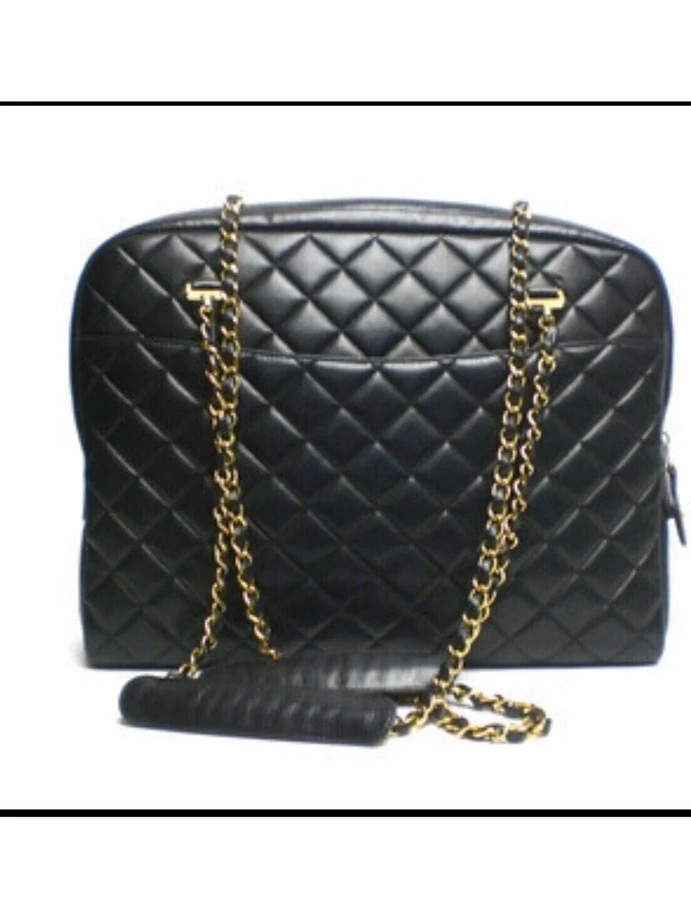 Vintage CHANEL Quilted Shoulder Bag CC Logo Lambskin 24k Chain